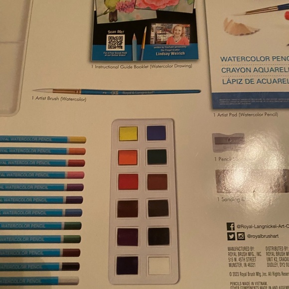 Watercolor Drawing Art Set with Pencils and Paints brand new - Picture 7 of 8